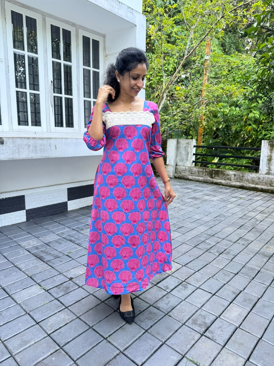 Blue & Pink Shell Print A-Line Cotton Kurti